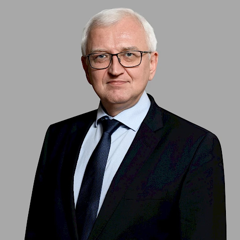Сергей КУЦЕВ Директор федерального государственного бюджетного научного учреждения «Медико-генетический научный центр  им. академика Н. П. Бочкова», главный внештатный специалист по медицинской генетике Минздрава РФ