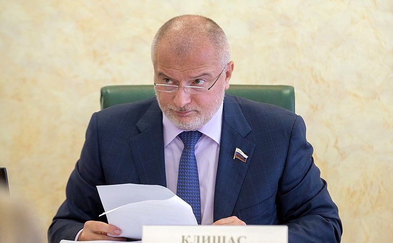 Андрей Клишас,  председатель Комитета по конституционному законодательству и государственному строительству СФ РФ